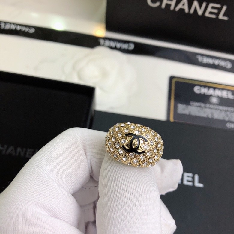Ch*el rings